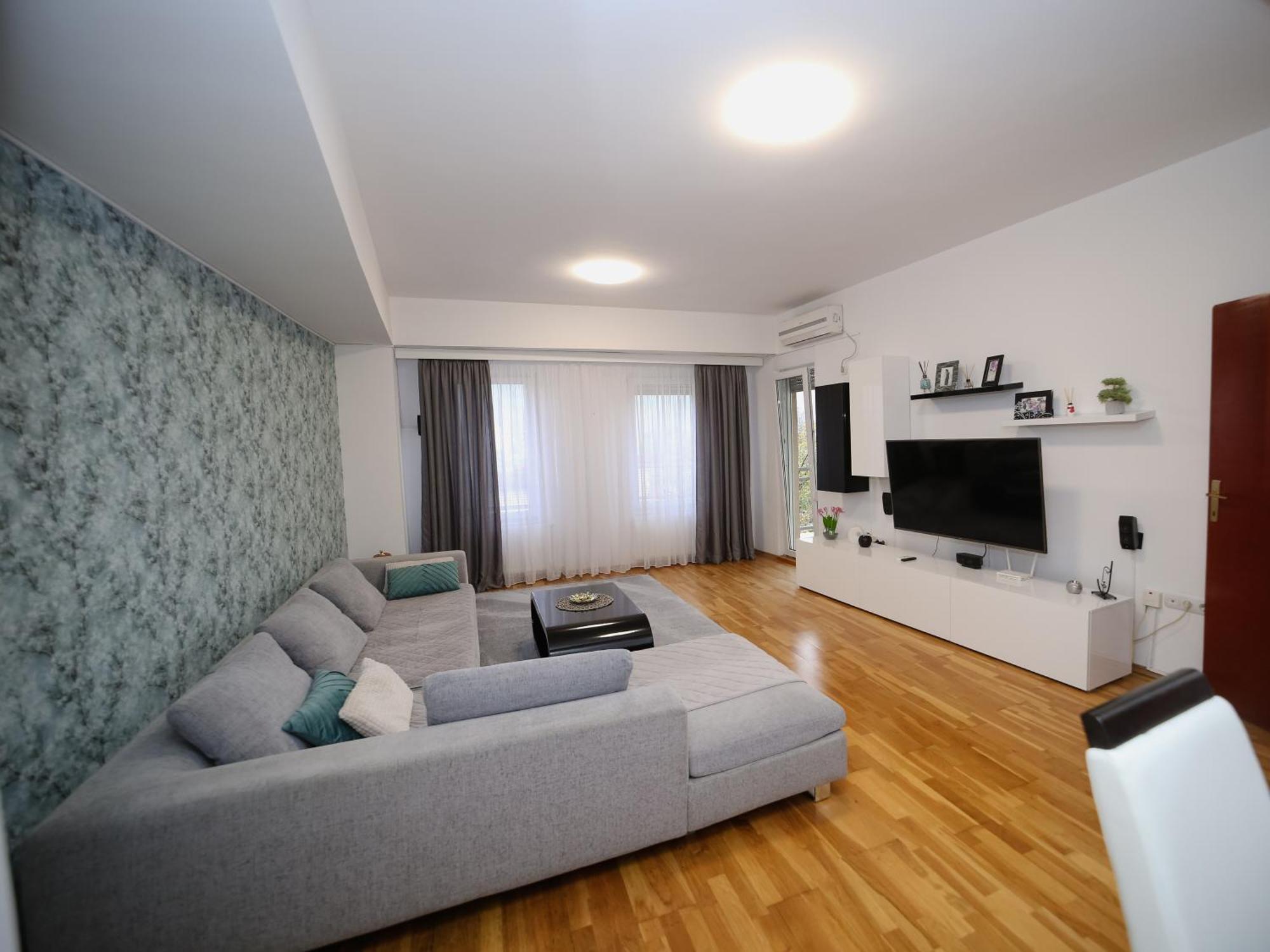 Ferienwohnung Iva Lux Stan Na Dan Banja Luka Exterior foto